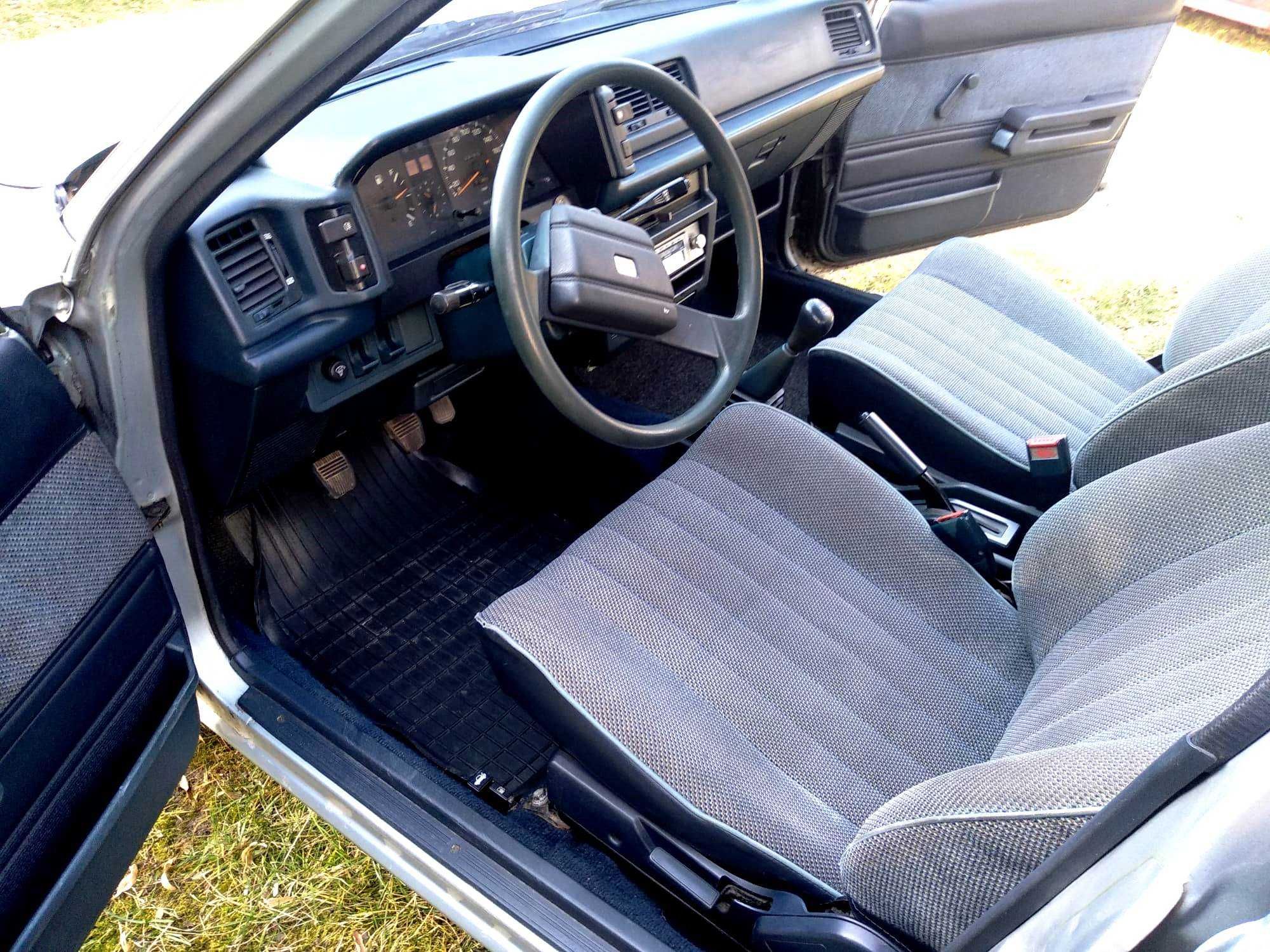 Toyota Carina II 2.0 Diesel - marzenie Polaków w PRL - żółte tablice