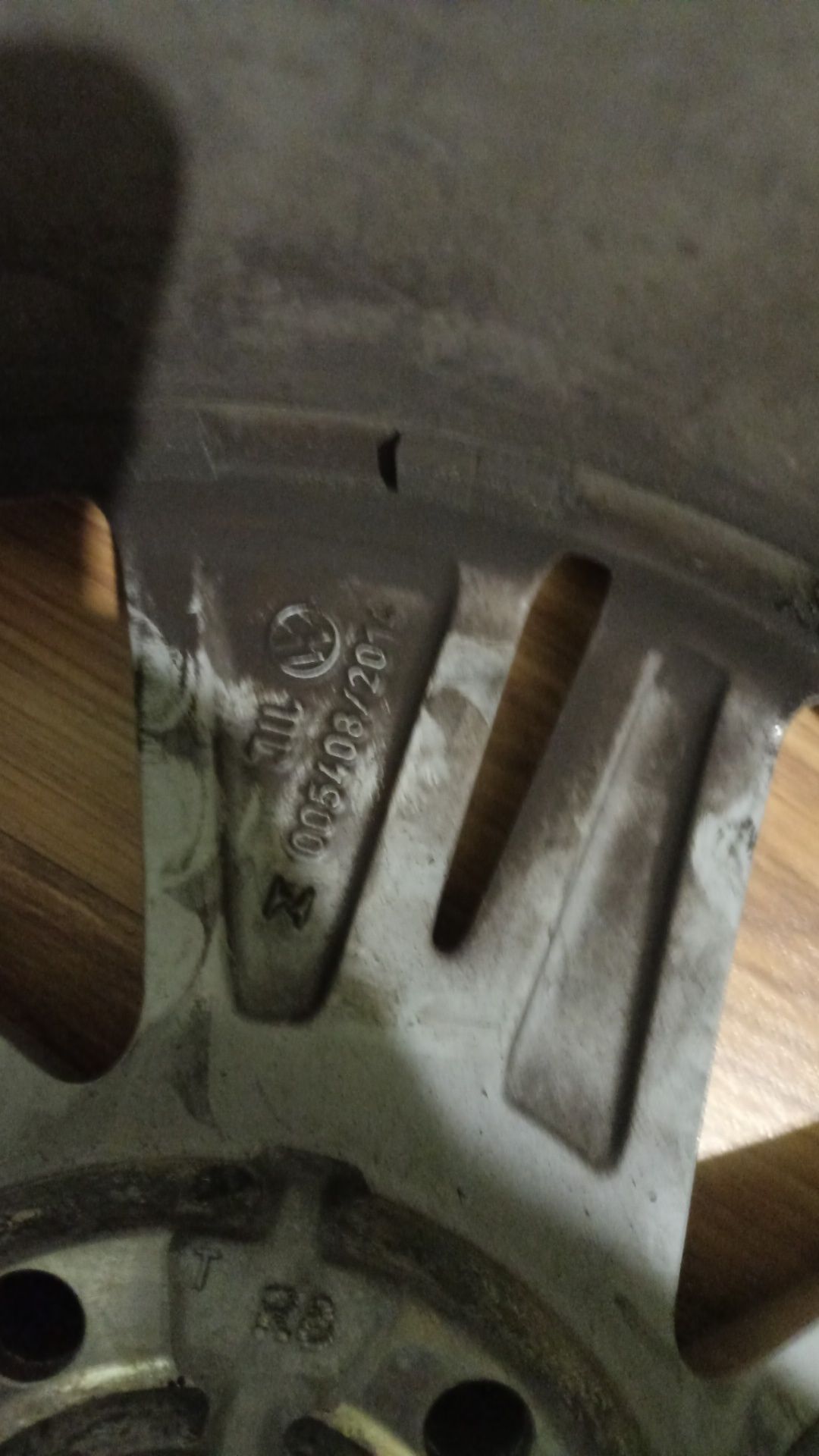 Диски 5x112 r16 2021 року ціна за 1 шт