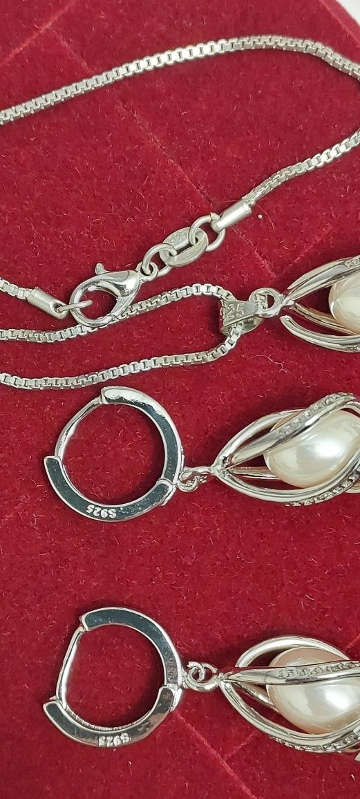 Srebrny komplet biżuterii pr.925 z perłą