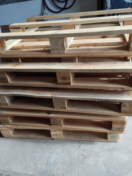 Palety 80x105 8szt, ładny stan, pod łóżko, na meble ogrodowe