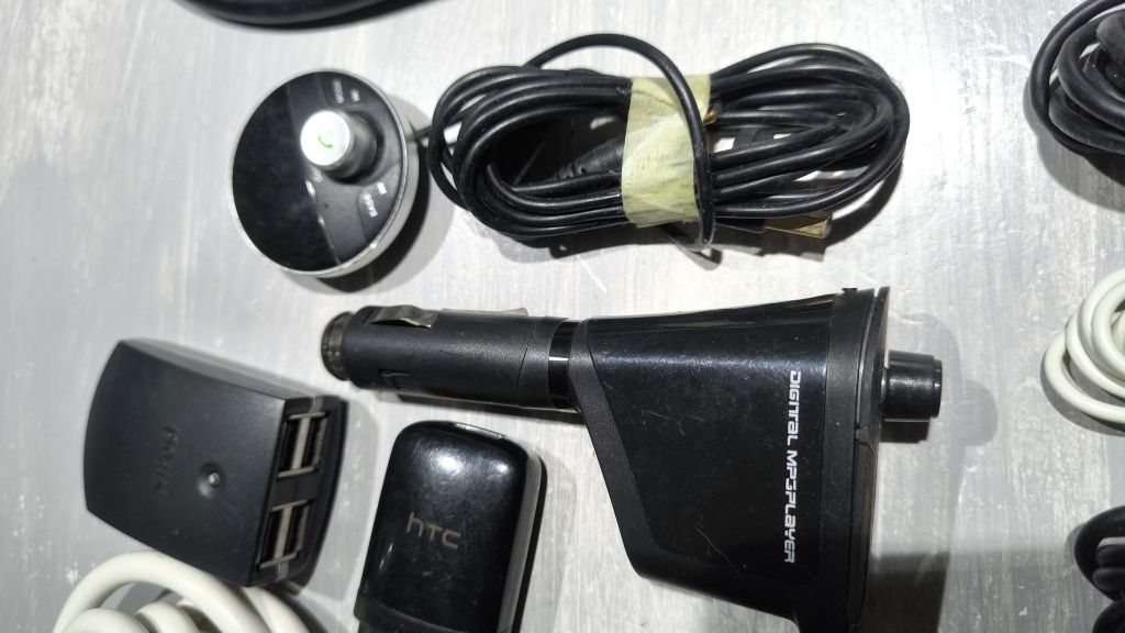 Kable usb, ładowarki, zasilacze, router - zestaw