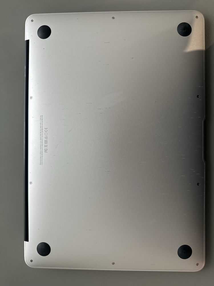 Продам ноутбук Apple Macbook Air 2015р