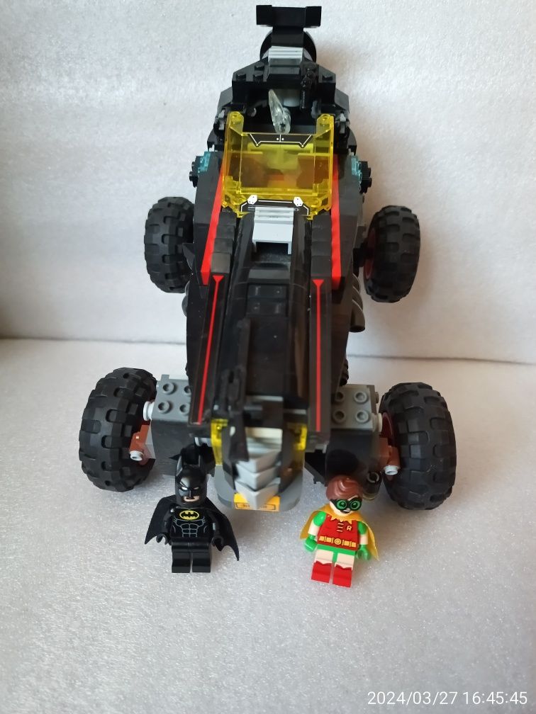 Lego Batman Бетмобиль