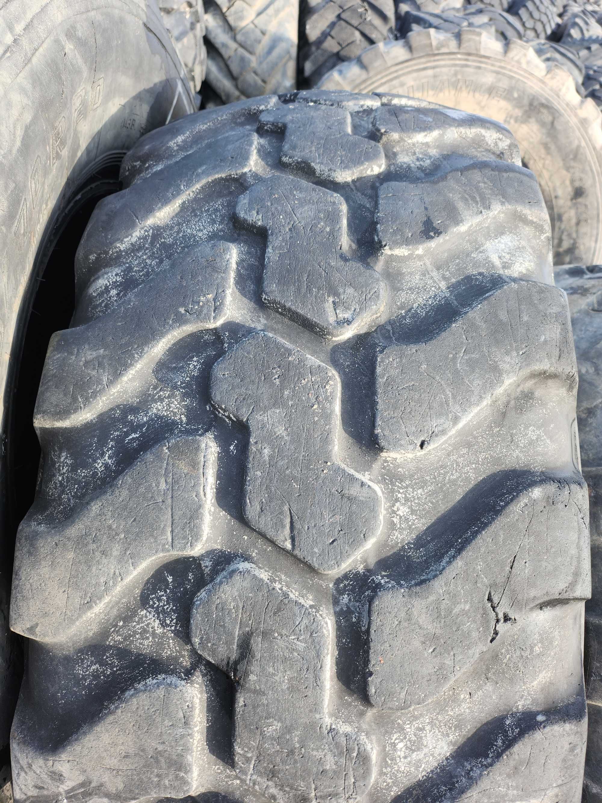 405/70R20 Mitas EM01 opona przemysłowa PARA