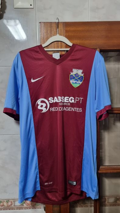 Camisola retro do  grupo desportivo de Chaves