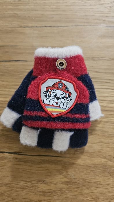 Nowe rękawiczki Psi Patrol - Chase