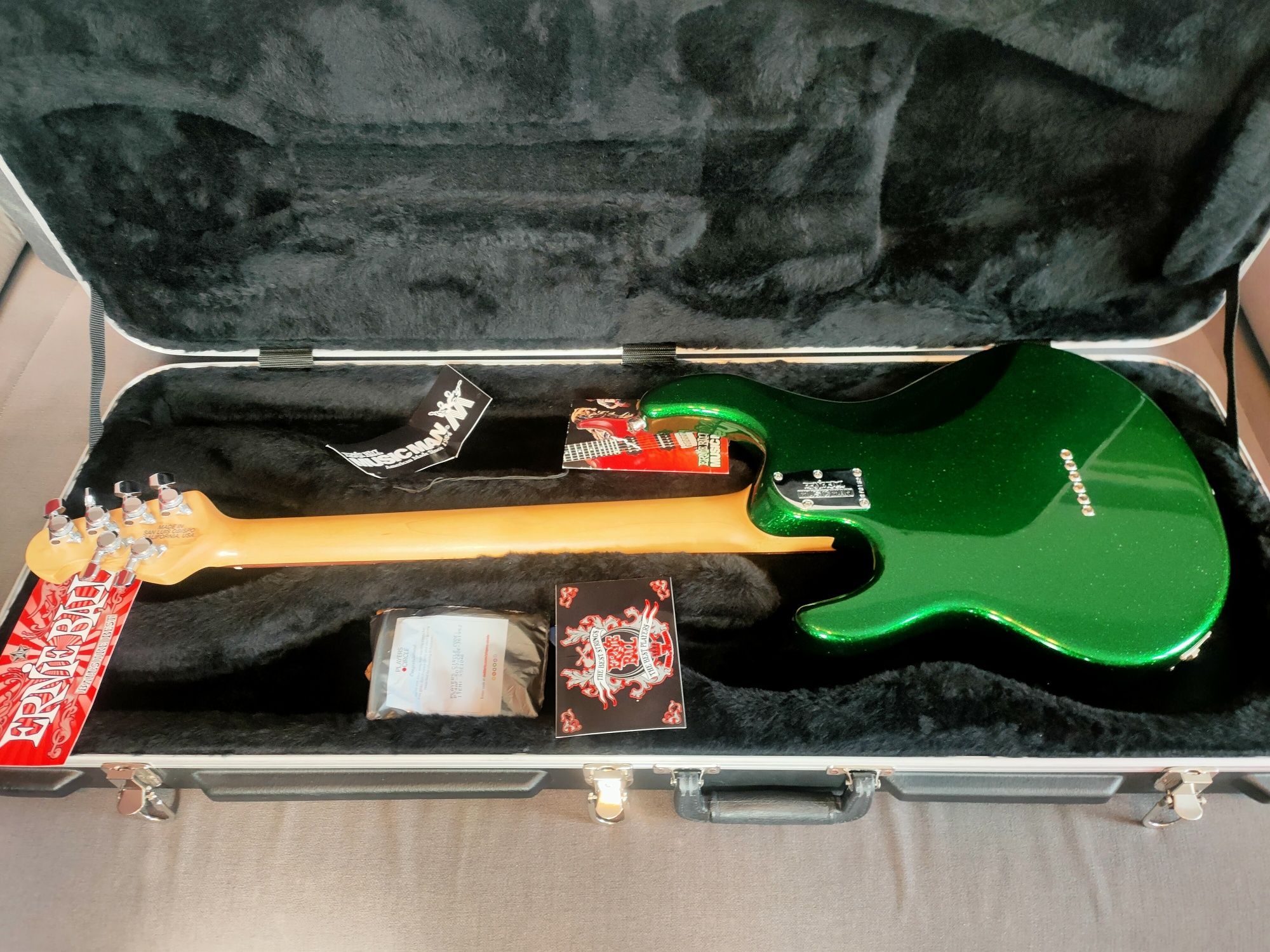 Gitara Music Man, Fender Prs