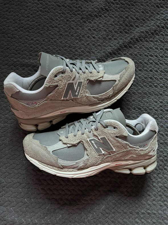 New Balance 2002R protection pack