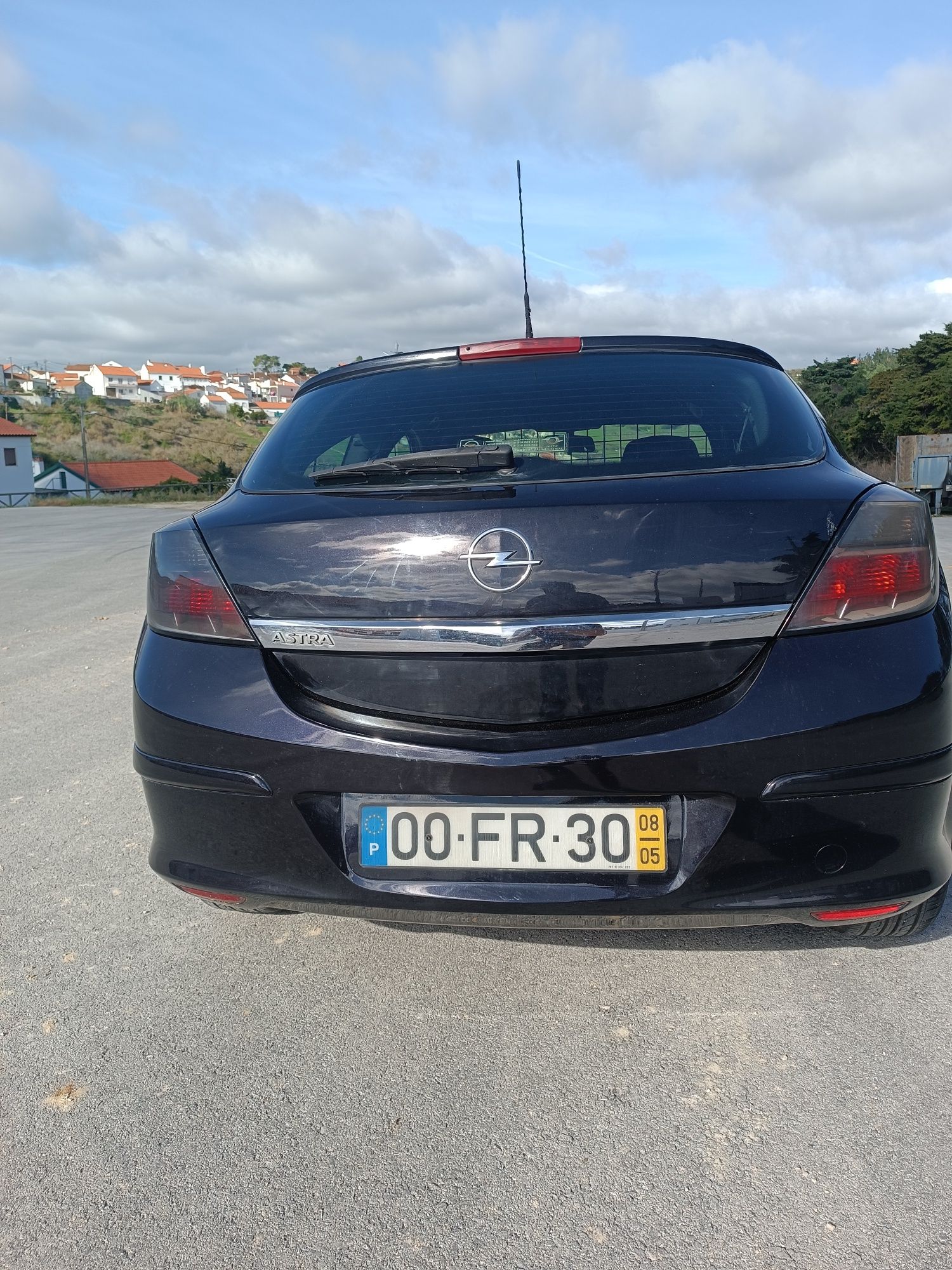 Opel Astra 1.3 com 160.000kms com kit corrente trocada