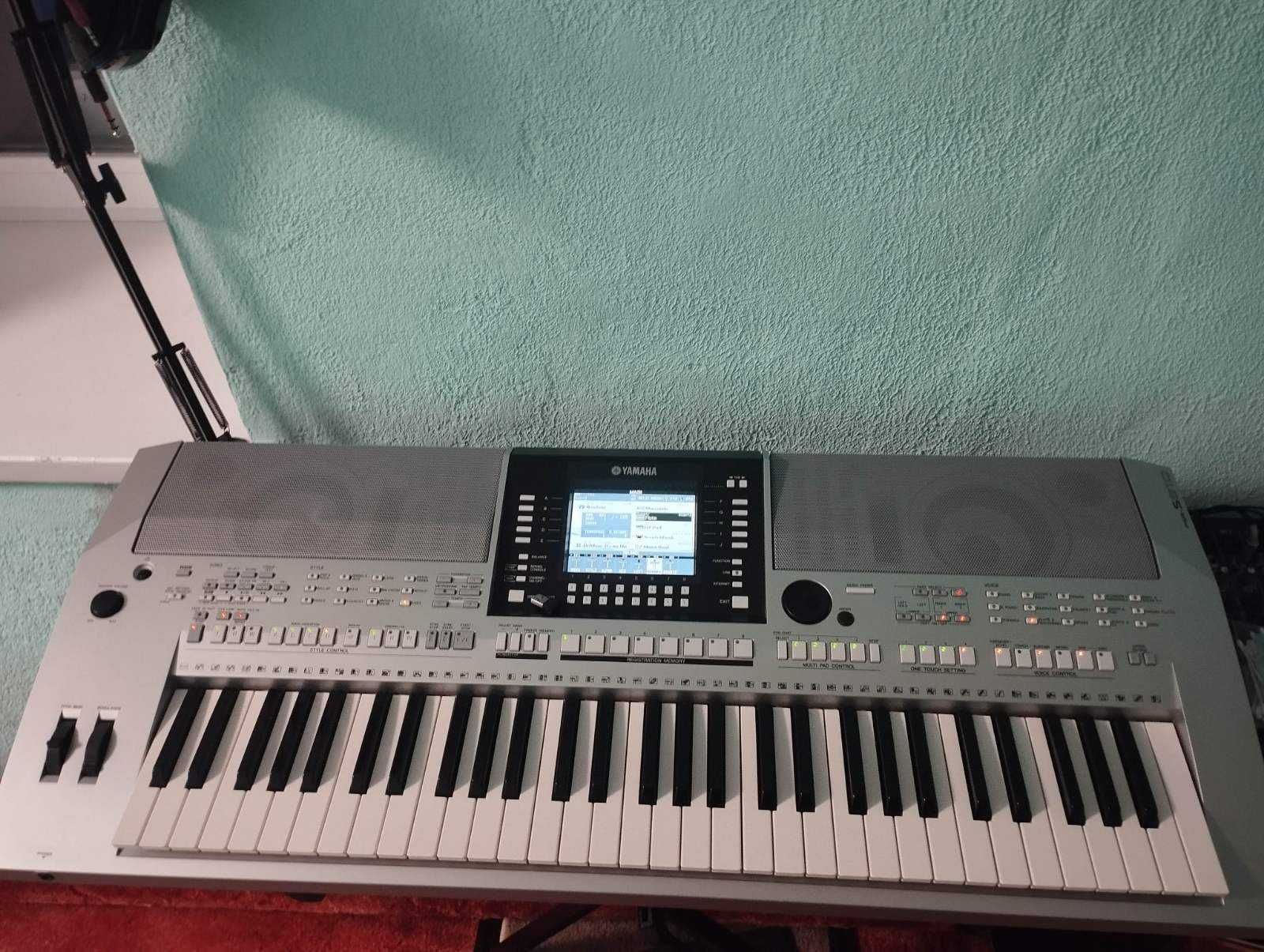 Синтезатор YAMAHA PSR-S910