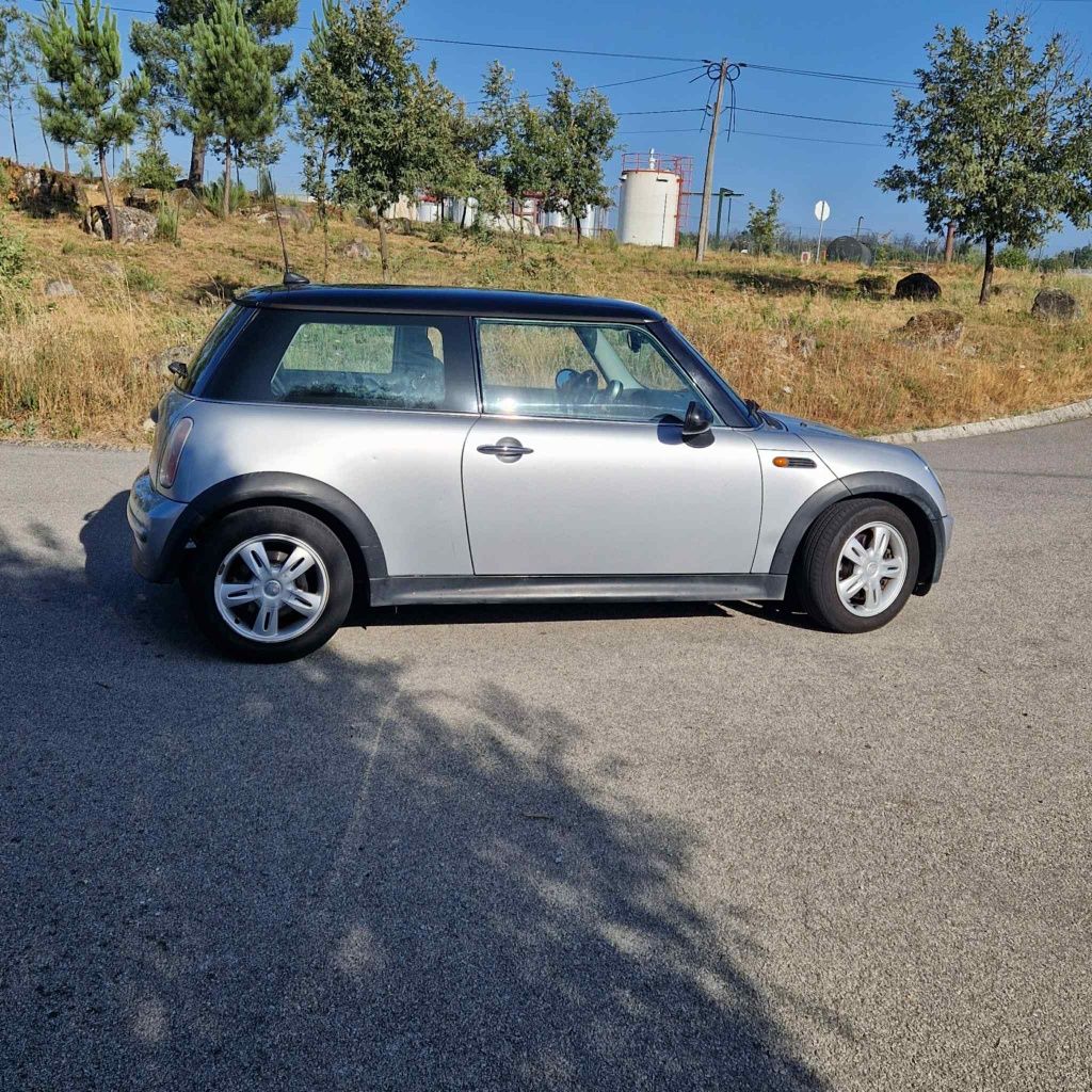 Mini cooper 1.4 ano 2005