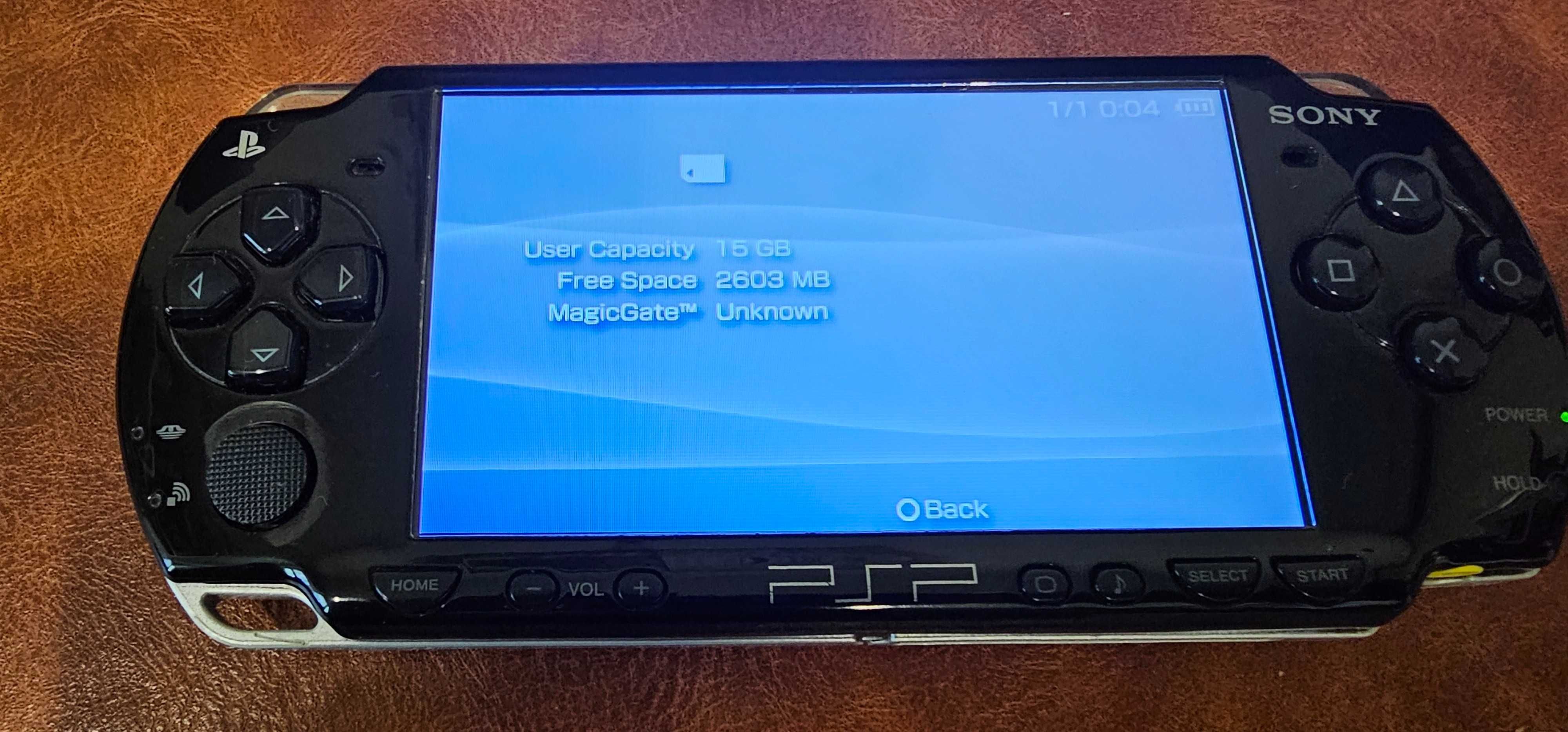 Sony PSP 2003 + dodatki + gry
