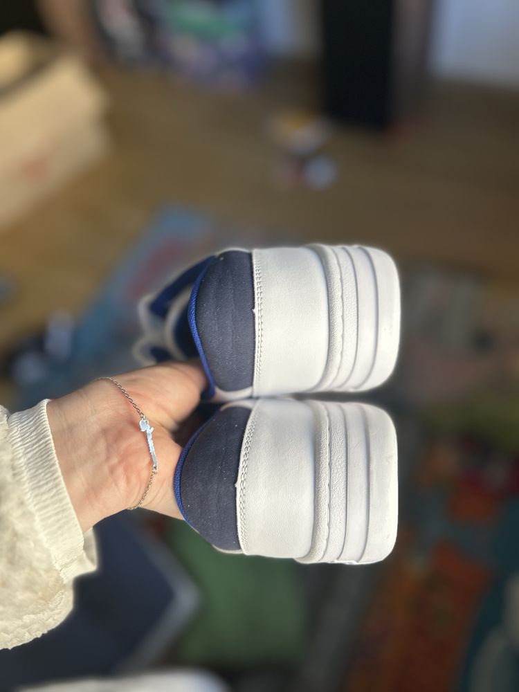 кросівки білі Tommy