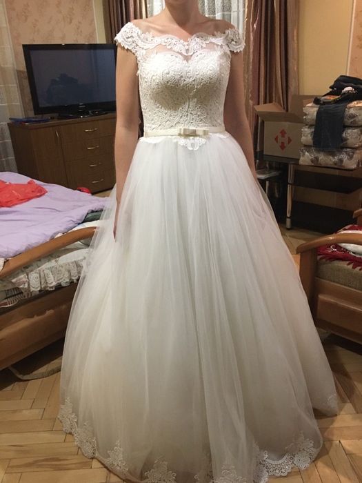 Весільна сукня, весільне плаття, сукня на весілля