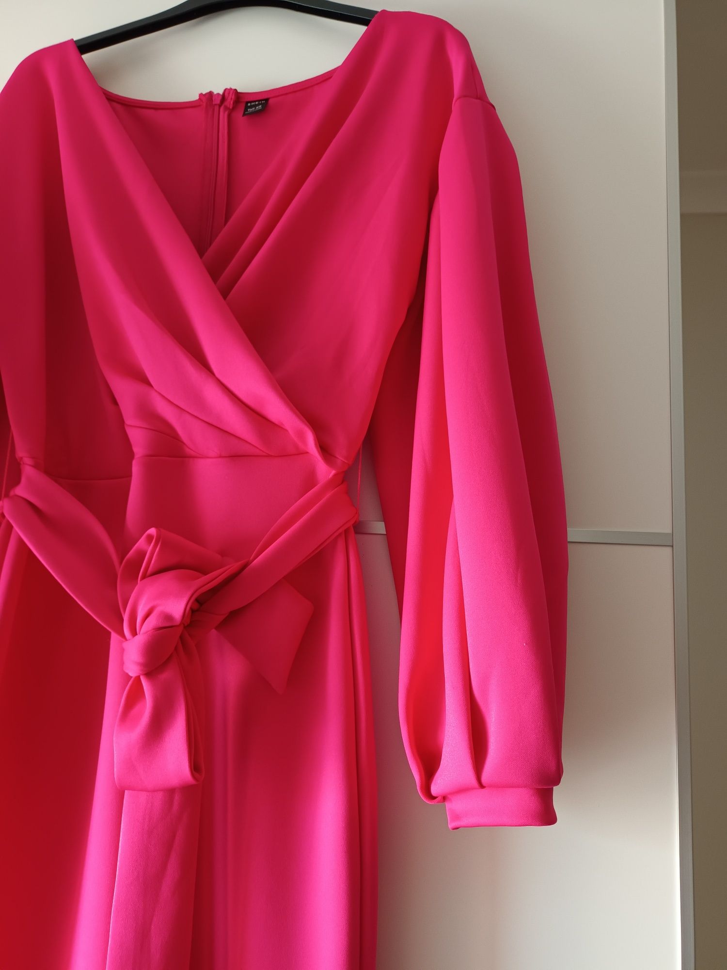 Vestido comprido rosa forte