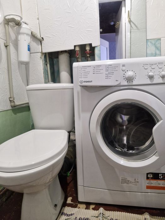 Подобово/погодинно однокімнатна в центрі (вул. Холодногорська)