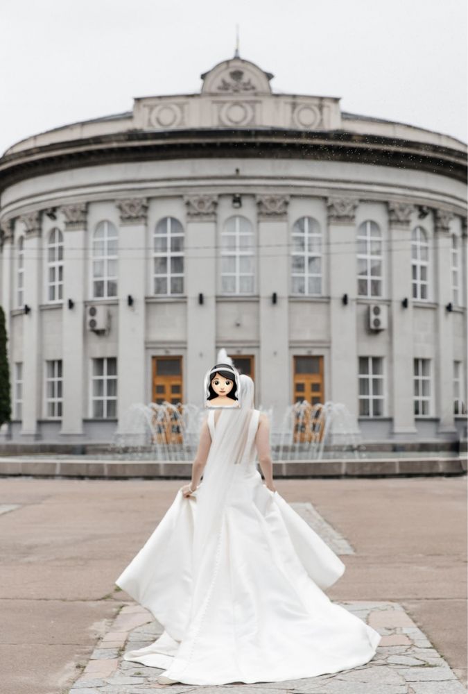 Дизайнерська весільна сукня МІКАДО