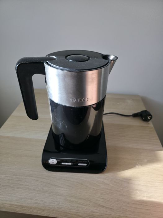 Czajnik Bosch z regulacją temperatury TWK8613P