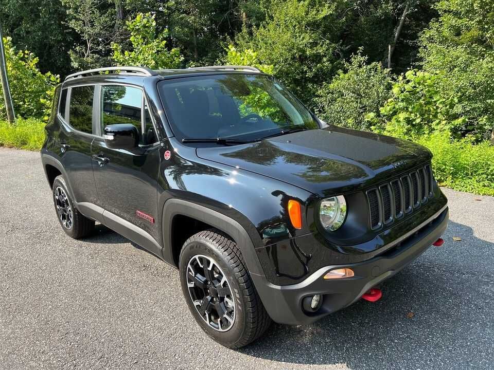 2023 Jeep Renegade Trailhawk