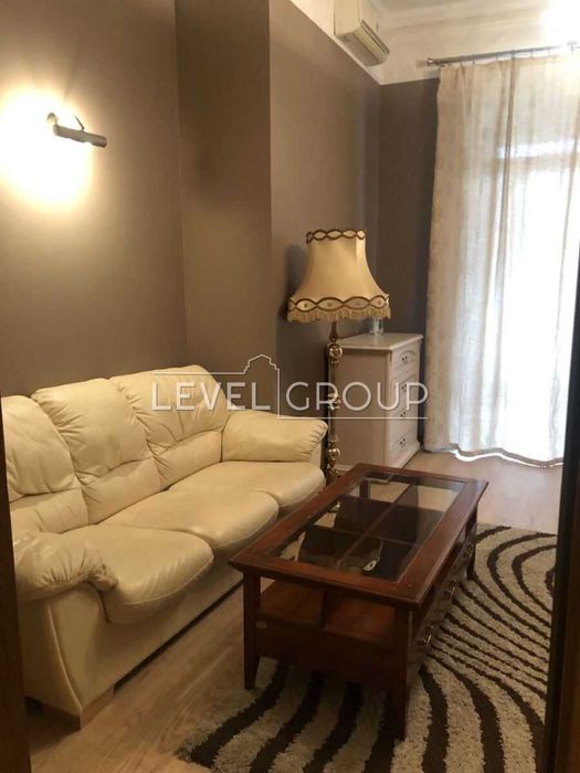 Трикімнатна квартира в центрі на вул. Гоголівська 2а, Університет