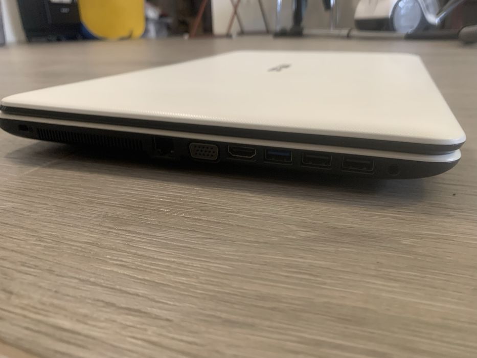 Asus X751S (N3700, 4Gb RAM, 1TB HDD) мертва батарея
