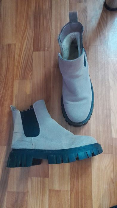 Зимові ботинки жіночі