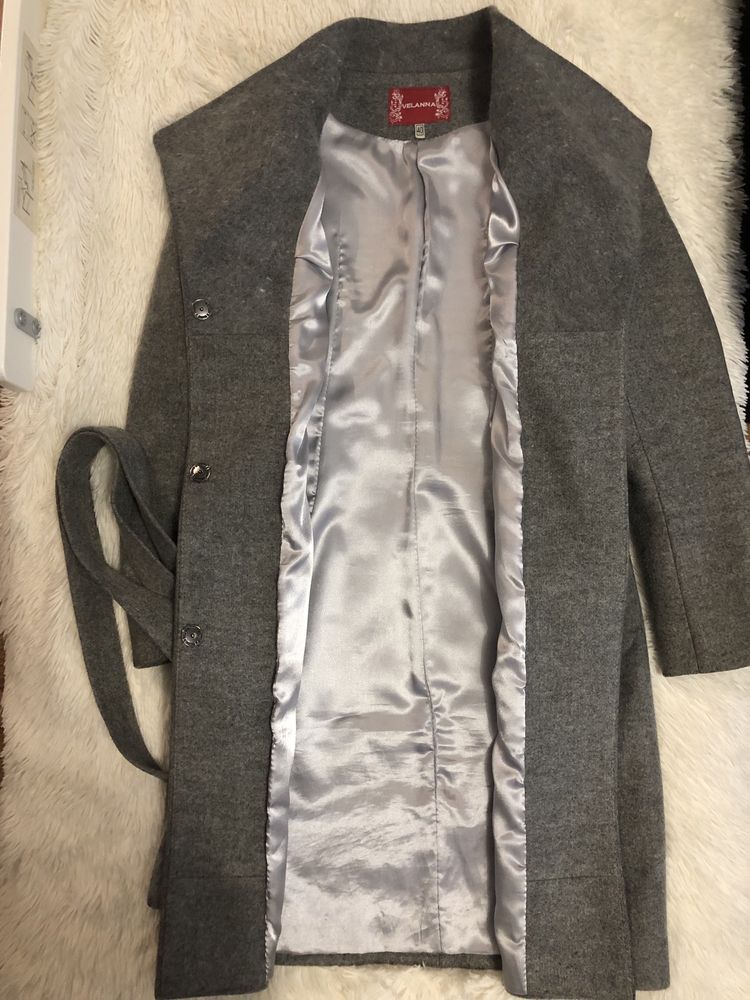 Пальто женское Xs