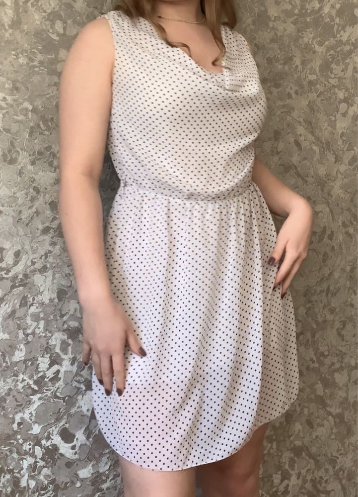 Літня сукня в горошок S