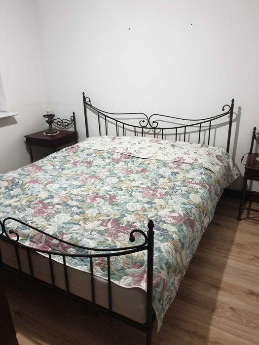 Meble do sypialni  - łóżko, komoda, dwie szafki sypialniane