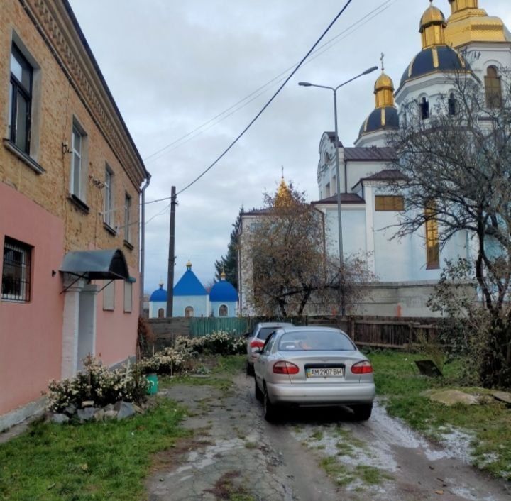 Квартира в центрі Звягеля