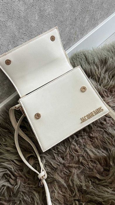 Сумка jacquemus біла
