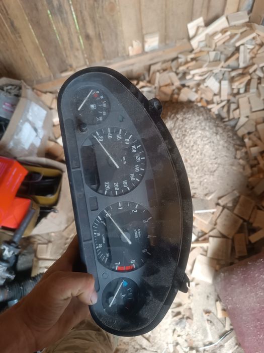 Панель Приборка бмв є36