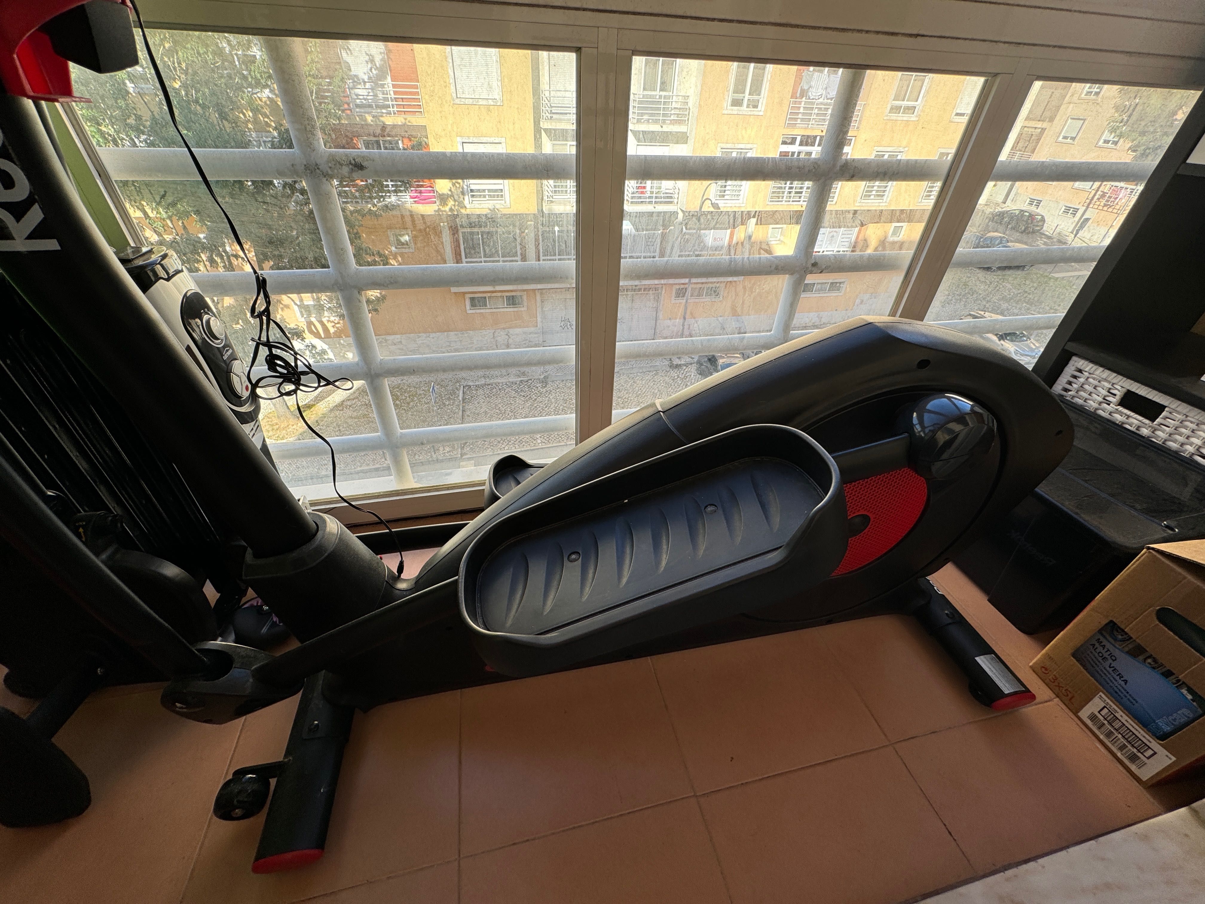 Bicicleta Elíptica Reebok GX50