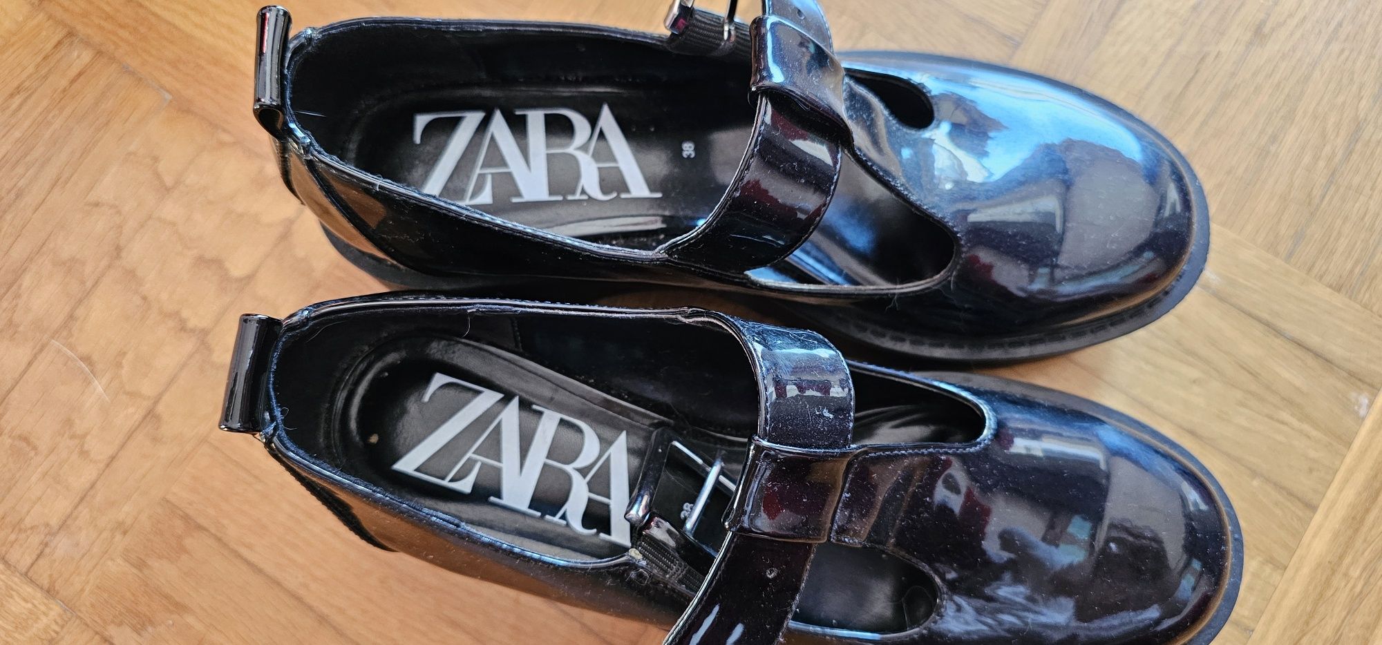 Sapatos Pretos Zara