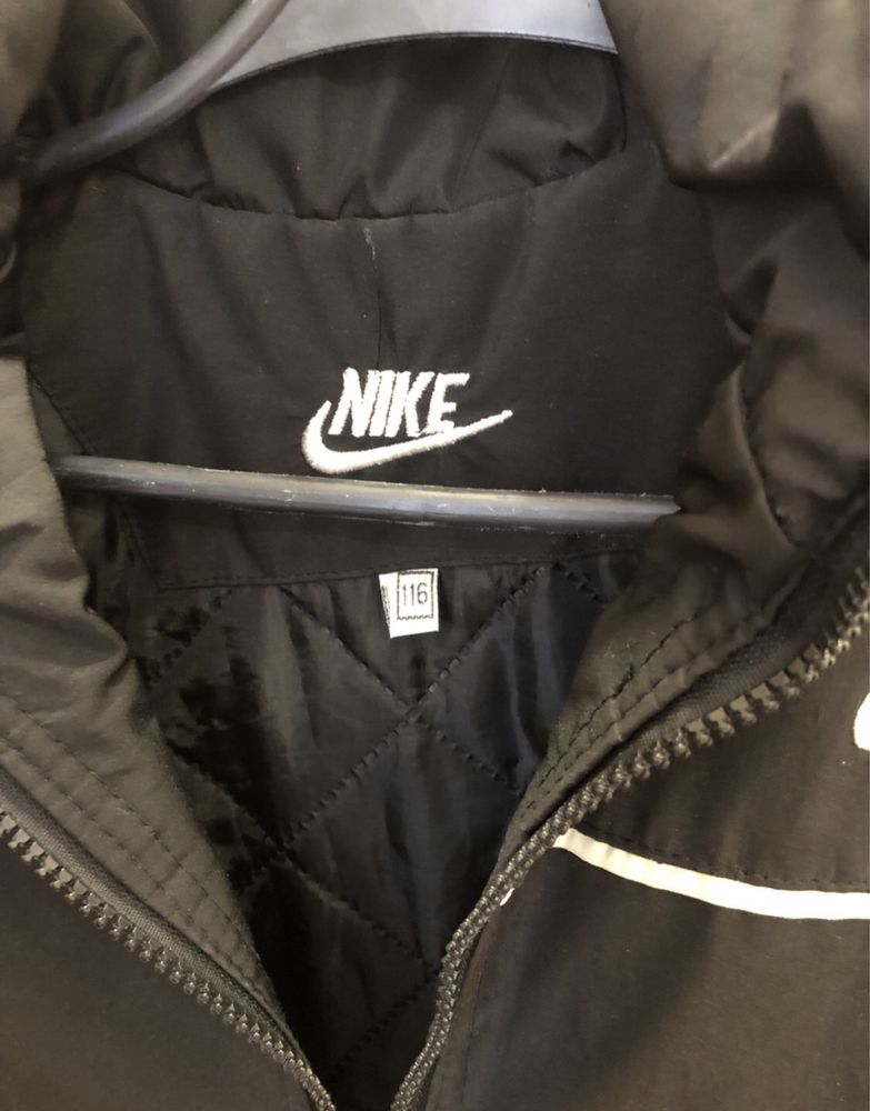Куртка демісезонна Nike