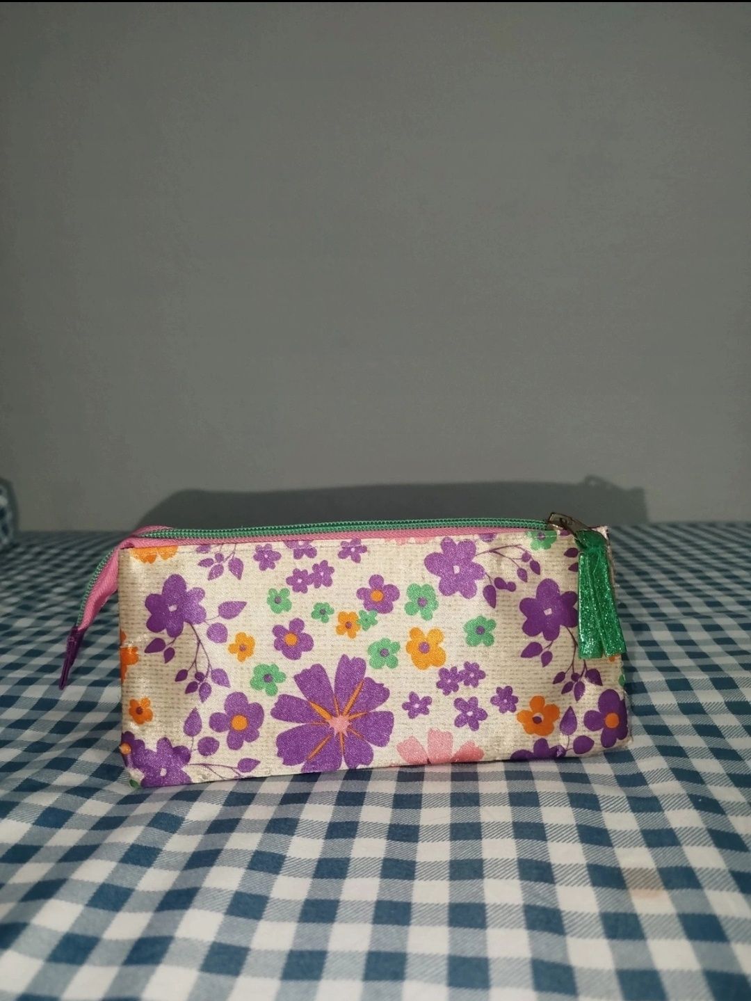 Estojo tema Violetta