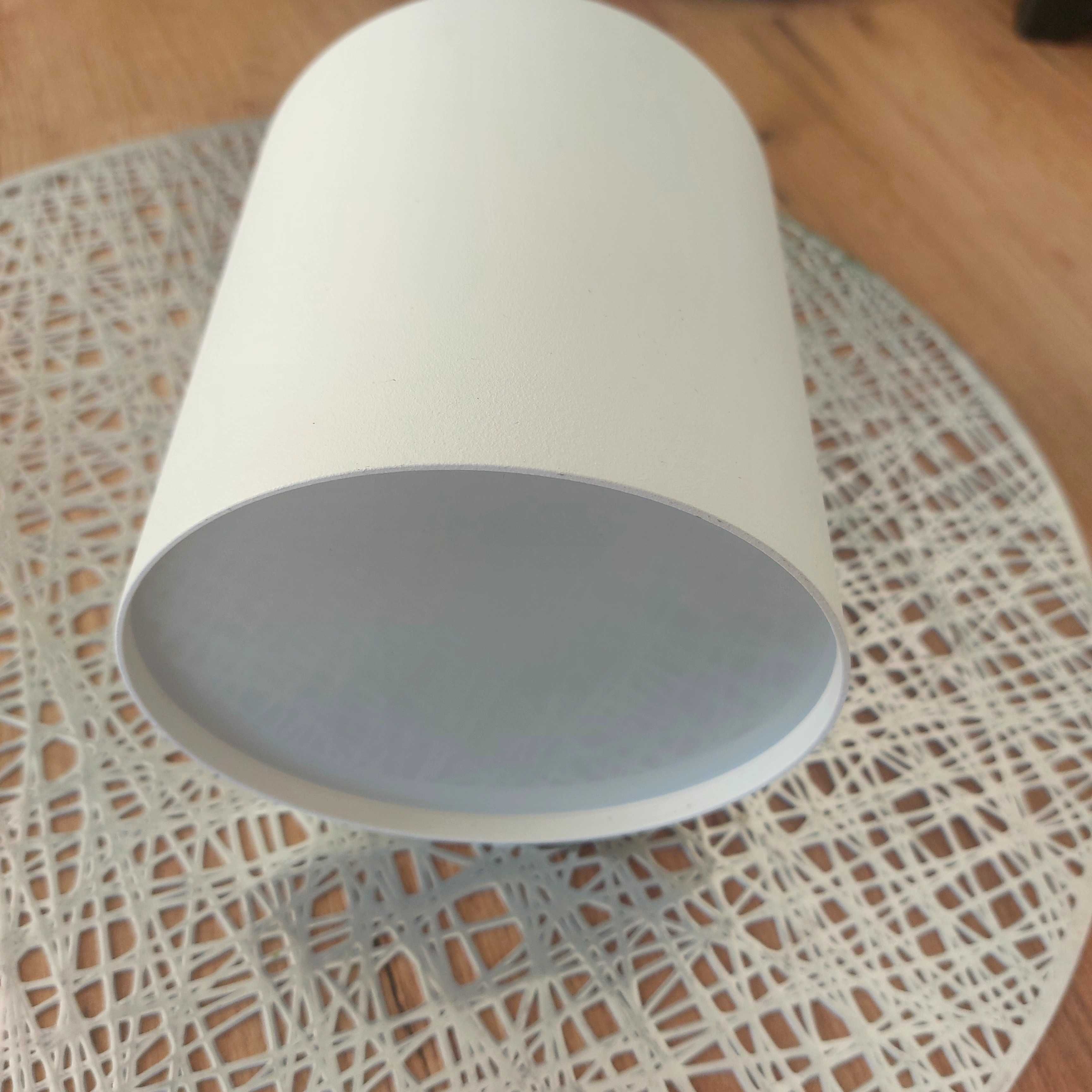 Lampa sufitowa tuba