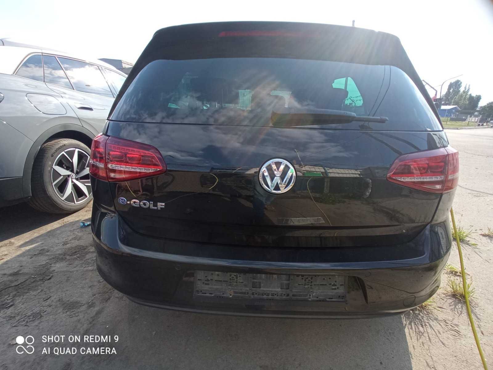 В Киеве Электро e-Golf 2015 SEL TOP plus + port CCSt2 ЕВРОПА