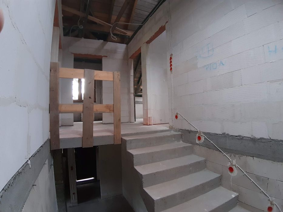 Elektryk , Instalacje elektryczne