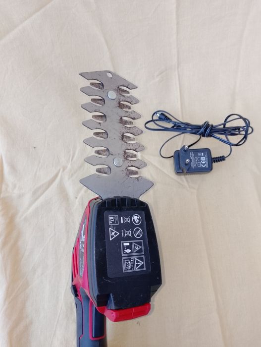 Nożyce do trawy żywopłotu