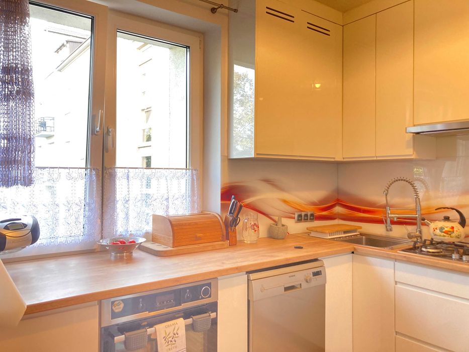 Kopińska 3pok 70,41m, II piętro, kamienica, zadbane