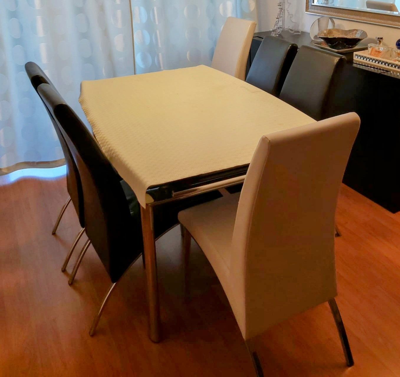 Cadeiras de sala (6)