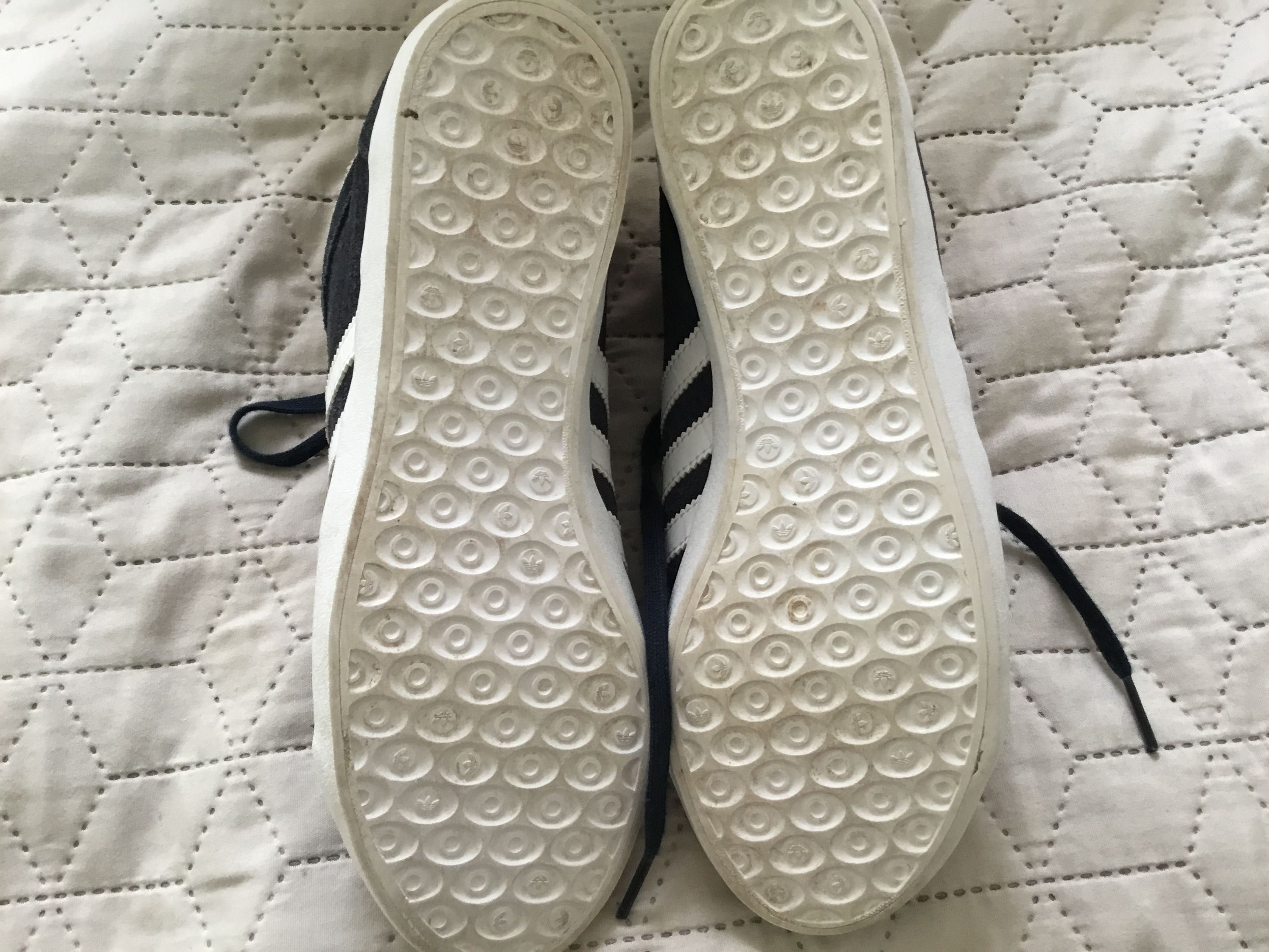 trample za kostkę zamszowe sznurowane Adidas