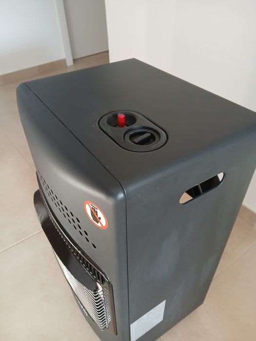 Aquecedor à Gas infravermelhos. Infrarood gaskachel.