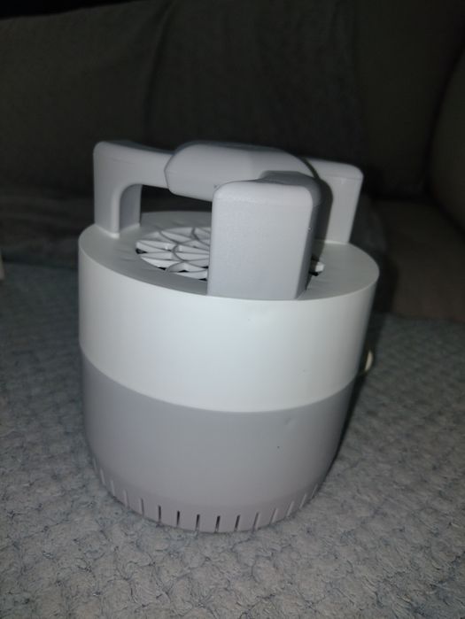 Lampa przeciw komarom