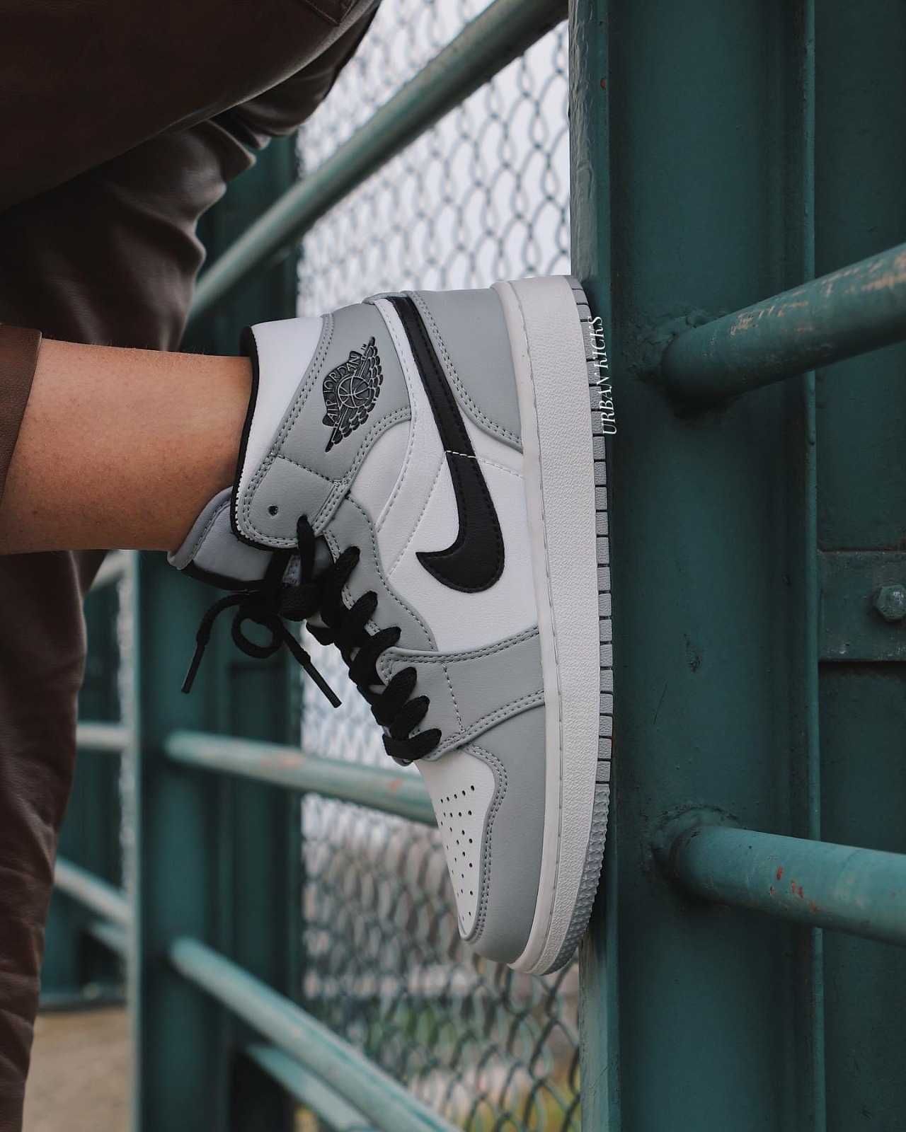 Nike Air Jordan 1 Retro MID GS SMOKE GREY