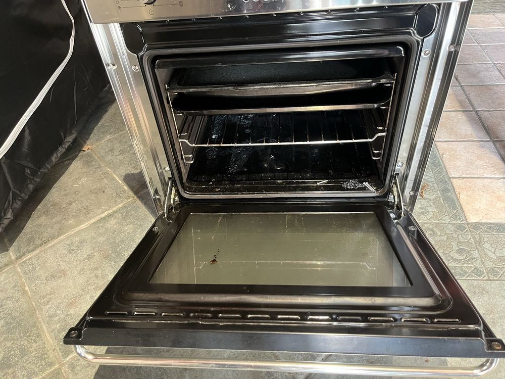 Piekarnik SMEG SE398x/1, sprawny ale uszkodzony