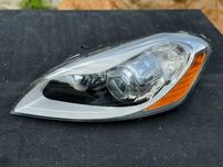Lampa reflektor Bi-Xenon skrętny lewy przód oryginalny Volvo XC60 I