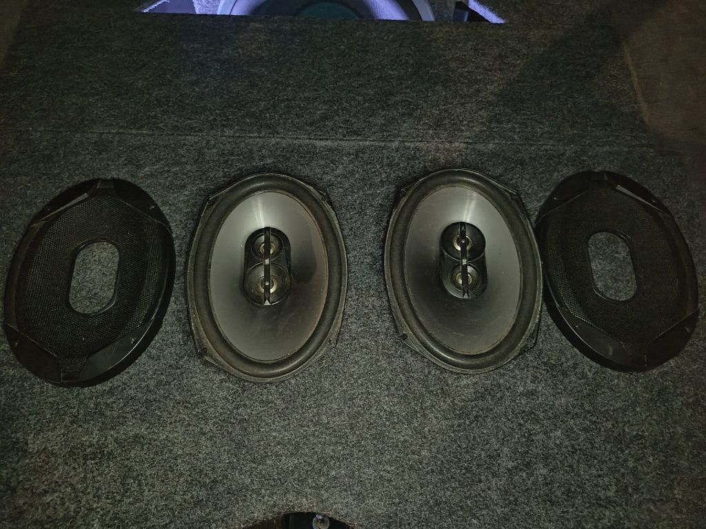 2 colunas JBL GT7-96
