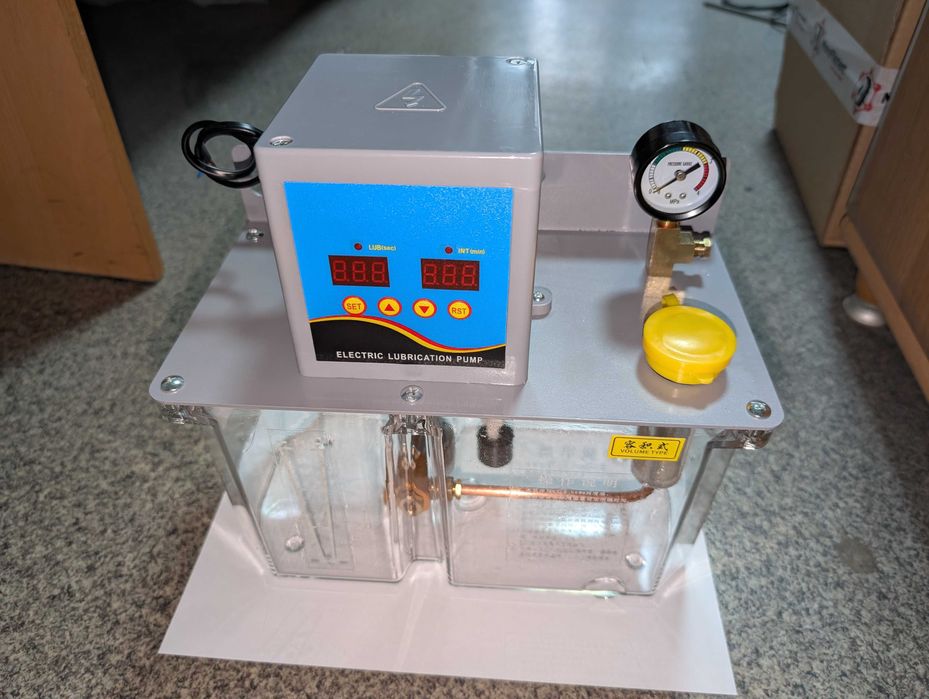 Автоматична змащувальна станція 4л. Автоматична система подачі мастила